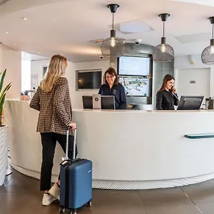 Novotel Centre Euromed מלון