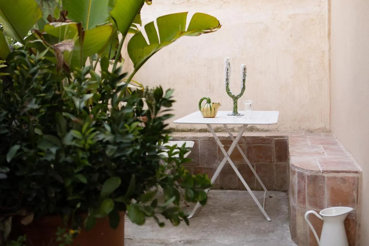 Maison D'Artistes - Pavillon Southway Marseille Bed & Breakfast